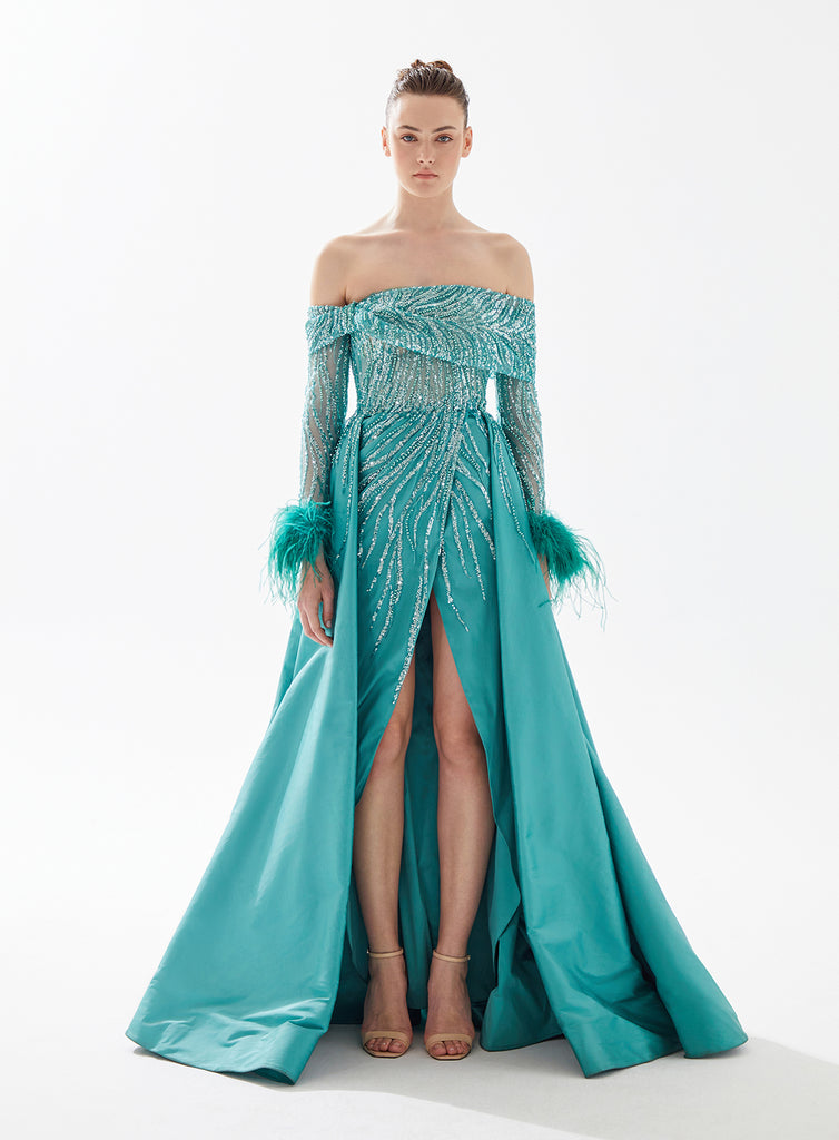 Tarik Ediz 98316 Vestido largo de corte A Madison con adornos de plumas