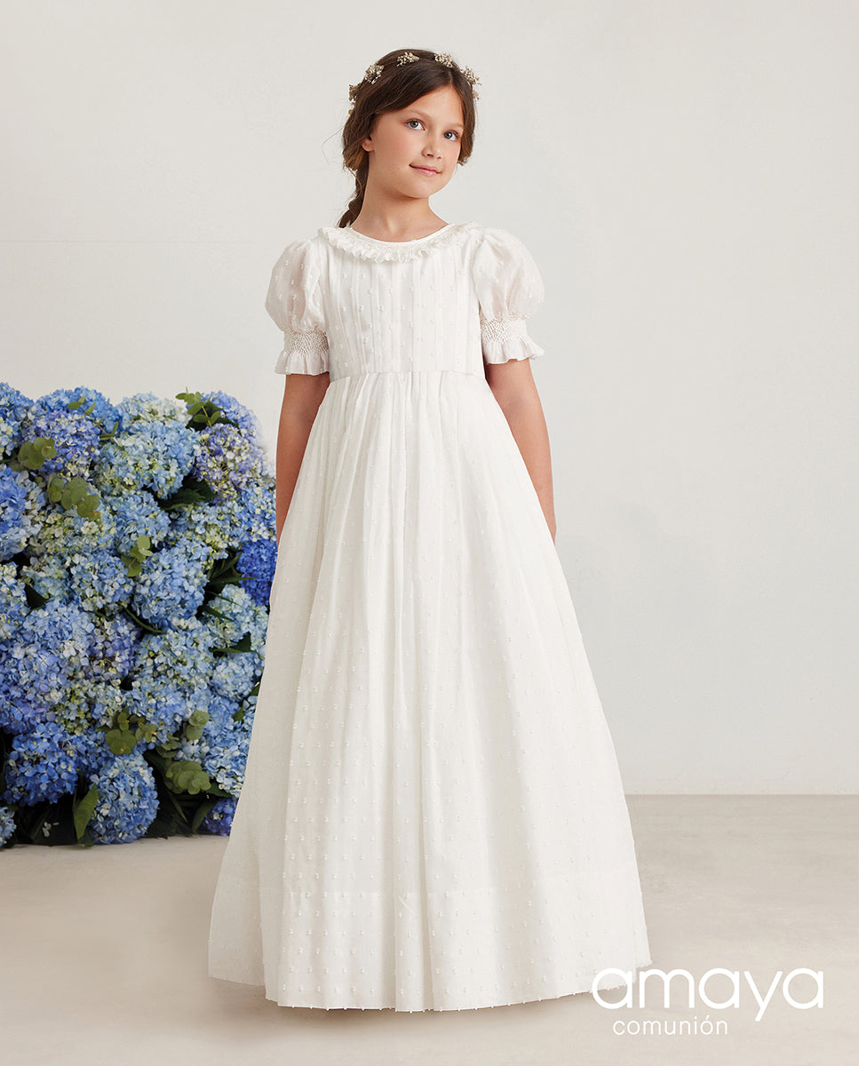 Vintage Voile Spanish Communion Gown Amaya 587006 Quick delivery 12 / Ivory / Blue Vintage Voile Spanish Communion Gown Amaya 587006 Quick delivery 12 / Ivory / Blue
