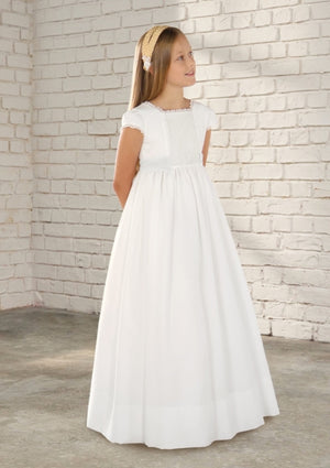 Handmade Honeycomb Spanish Communion Gown Amaya 637001 Purity