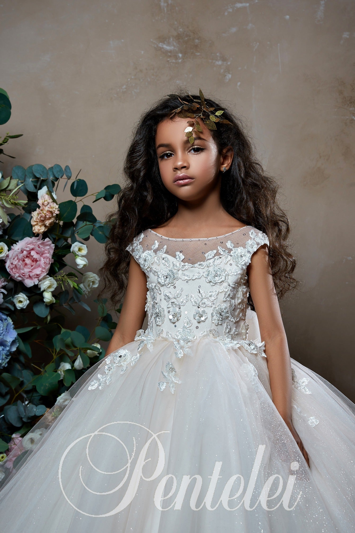 Flower Girl Elegant Classic Short Sleeve Lace Tulle Princess Ball Gown –  Mia Bambina Boutique