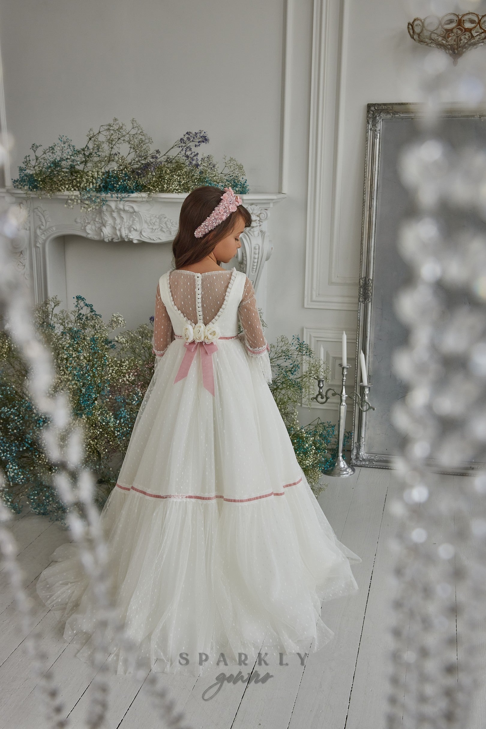French Sleeves Classic Style Dotted Tulle First Communion Dress Celestial 3316 Pre-Order 4 Years / As in The Photo Ivory French Sleeves Classic Style Dotted Tulle First Communion Dress Celestial 3316 Pre-Order 4 Years / As in The Photo Ivory