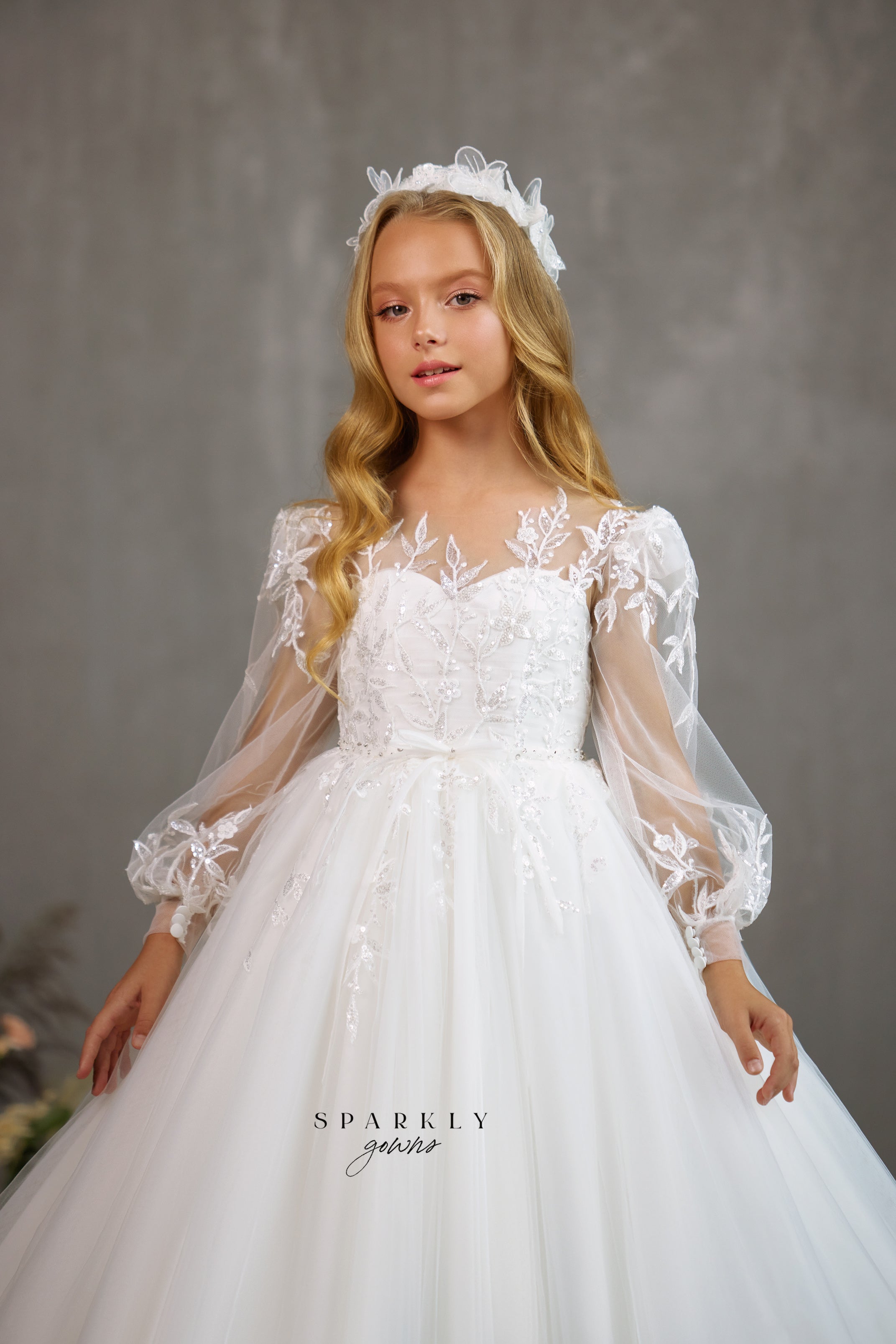 Embroidered Appliques Girl First Communion Dress Celestial 3511 Pre-Order 9-10 Years / Ivory Embroidered Appliques Girl First Communion Dress Celestial 3511 Pre-Order 9-10 Years / Ivory