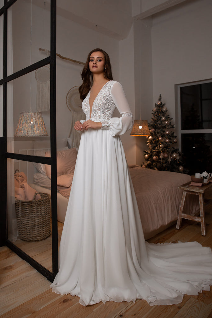 Long Sleeves V-Neckline Bishop Sleeves Sophisticated Wedding Gown Pent –  Sparkly Gowns