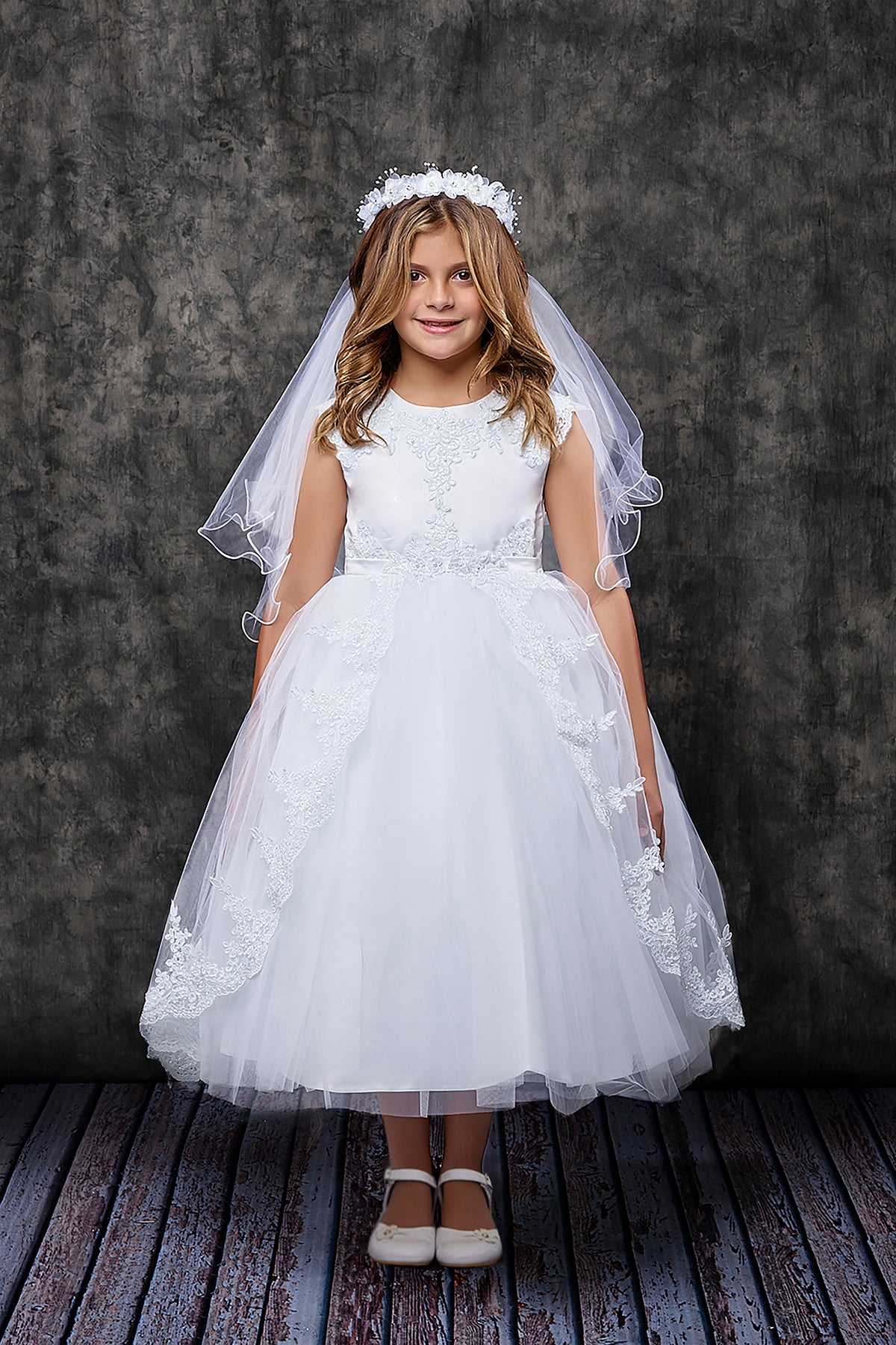 Lace Appliqu Swoop Train First Communion Dress 7008 Sparkly Gowns Lace Appliqu Swoop Train First Communion Dress 7008 Sparkly Gowns