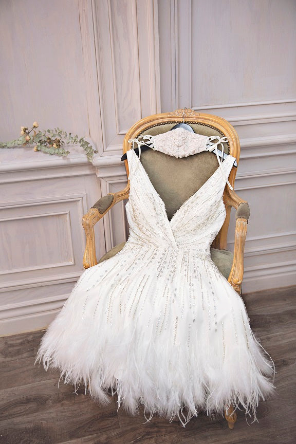 short white dress with feathers Vestido Mini Lentejuela Zoey Feathered - Blanco