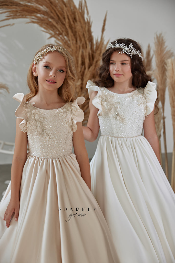Embroidered Back Ruffled Sleeves First Communion Gown Flower Girl Dres Sparkly Gowns Embroidered Back Ruffled Sleeves First Communion Gown Flower Girl Dres Sparkly Gowns
