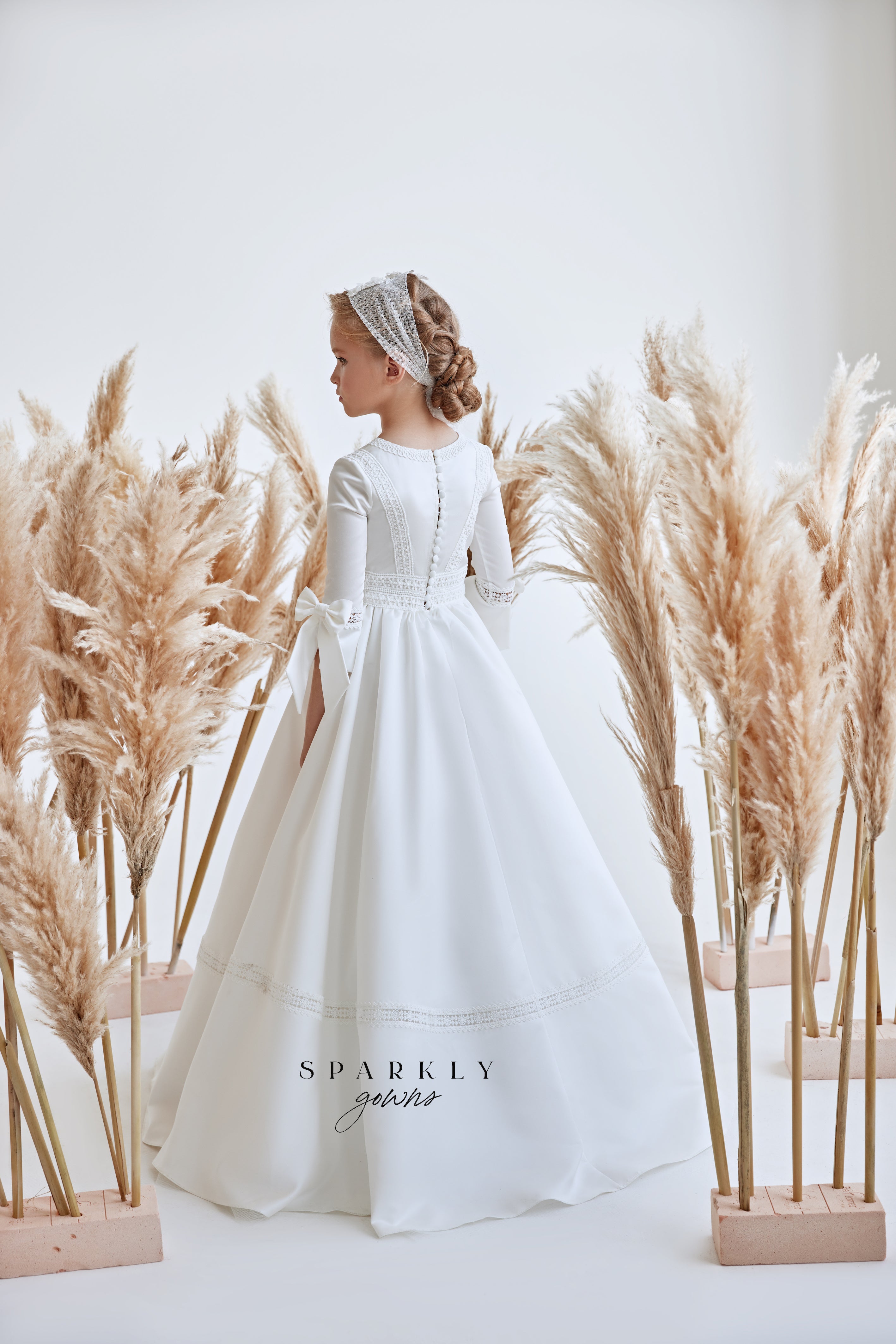 French Sleeves Satin Flower First Communion Girl Gown FM095