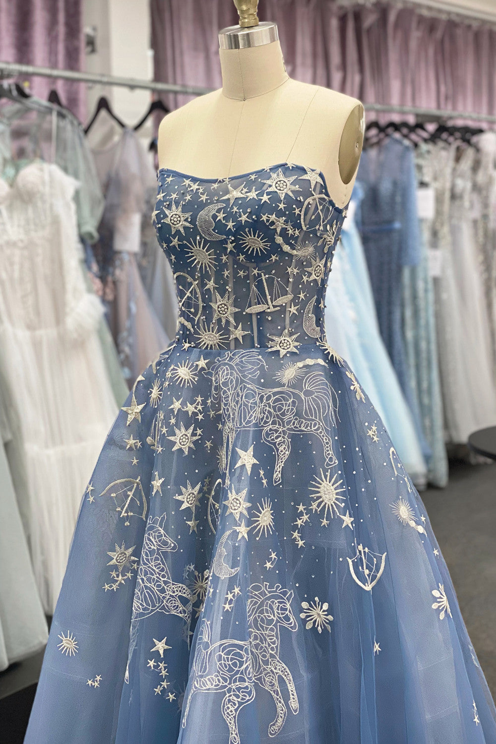 Andrea Leo Couture Selene Tulle Ball Gown - Constellation A0890 | Lady Black Tie Silver / 8 Andrea Leo Couture Selene Tulle Ball Gown - Constellation A0890 | Lady Black Tie Silver / 8