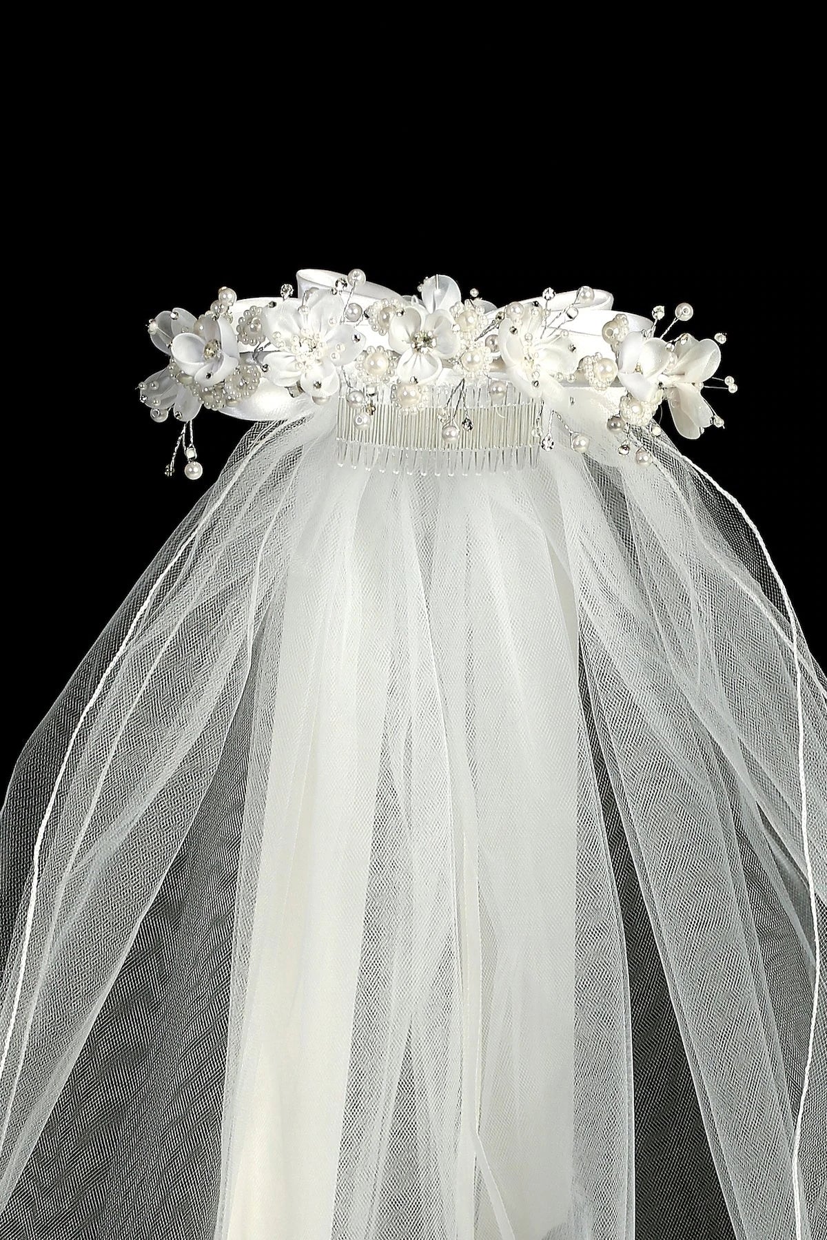 https://www.sparklygowns.com/cdn/shop/products/accessories-white-flower-pearl-crown-veil-2_2048x_48dedf51-cdff-48e4-a488-69023d153cac.webp?v=1646695631